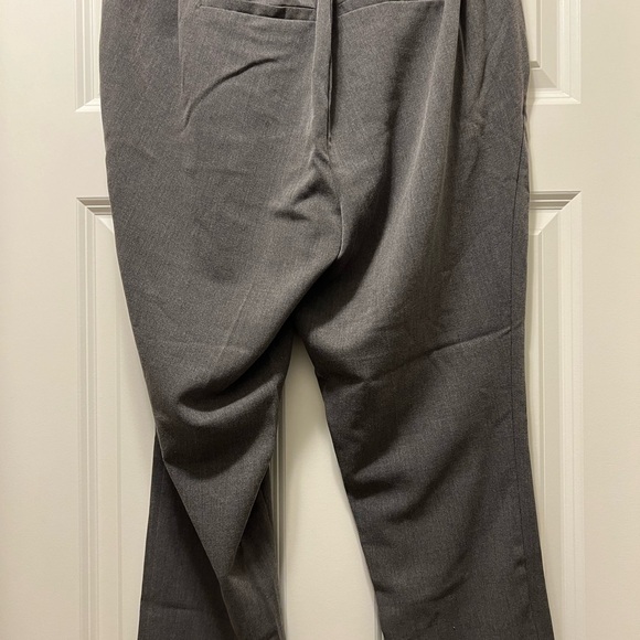 NWT Torrid flat front trouser. Size 0 - Picture 2 of 5